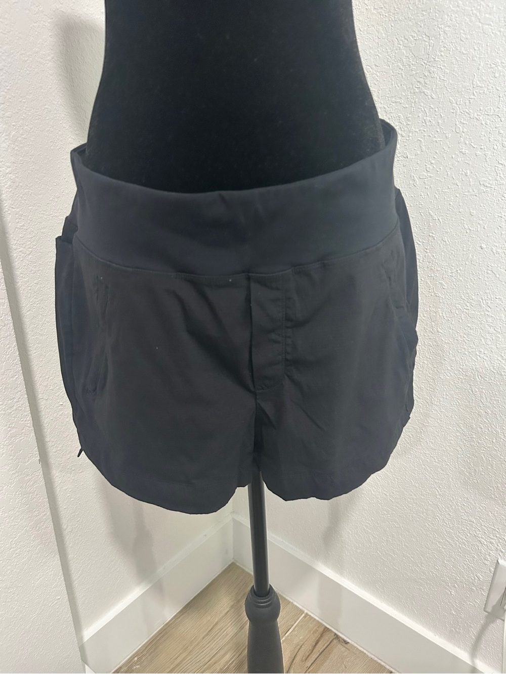 Athleta Black Athletic Run Shorts